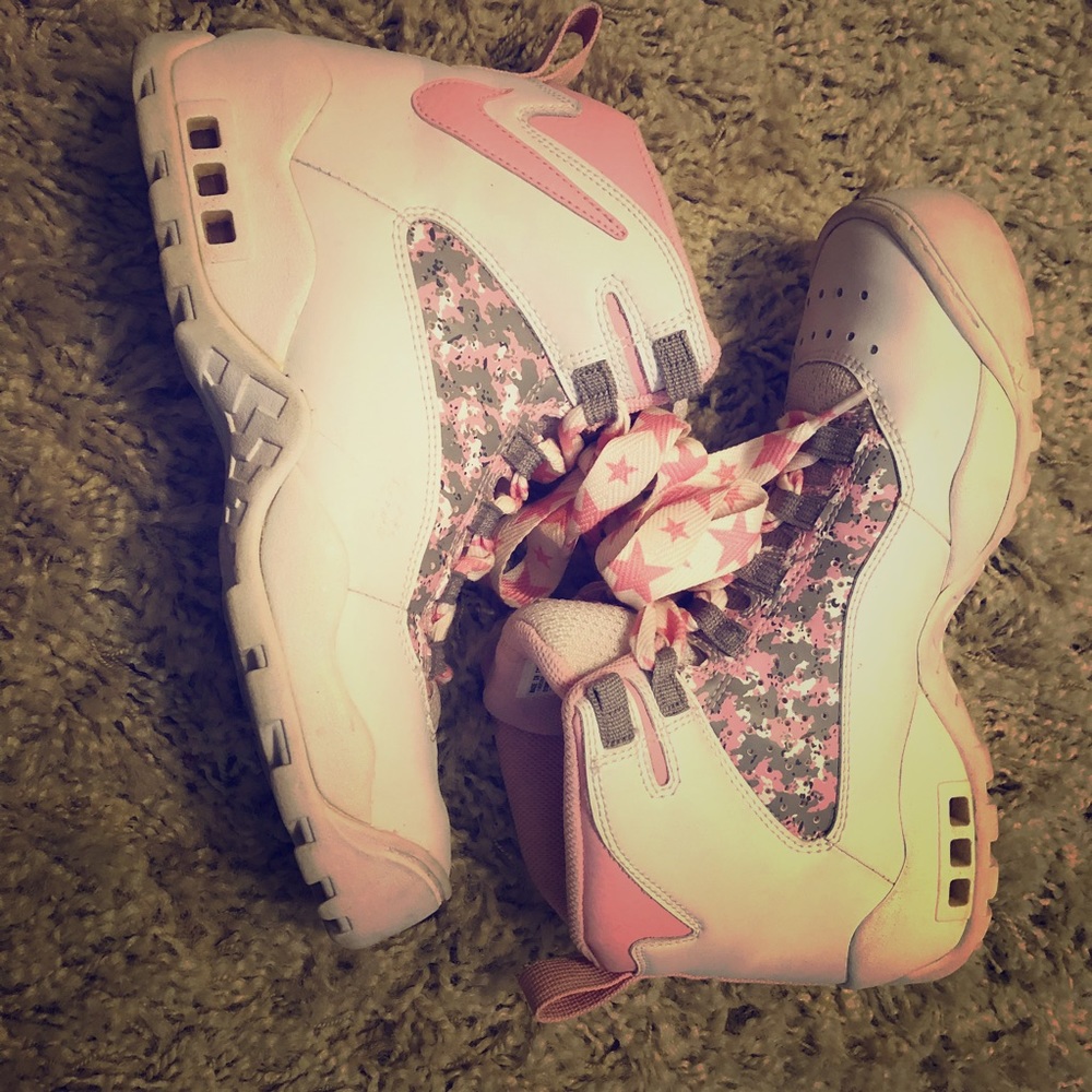 Pink and white Nike’s